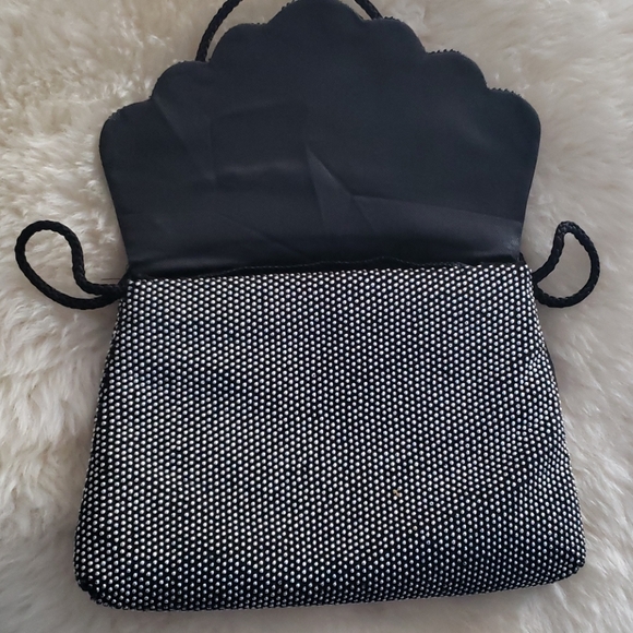 Purse - Picture 2 of 3